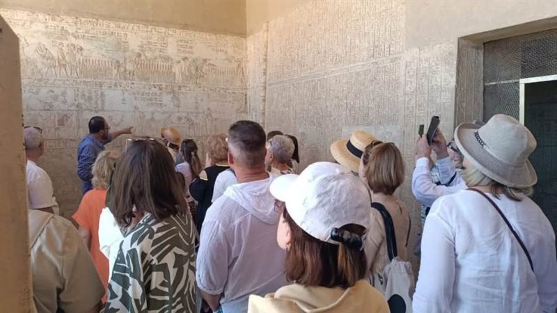 إقبال سياحي كبير