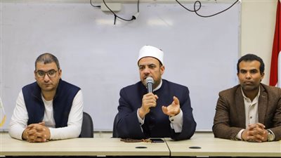 شهر رمضان فرصة للتعارف وللتنافس في العادات الحسنة بين الوافدين