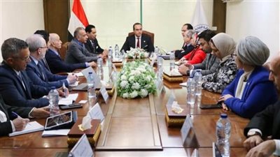 تفاصيل اجتماع متابعة مخرجات ورشة استراتيجية الرعاية الصحية 2025-2032