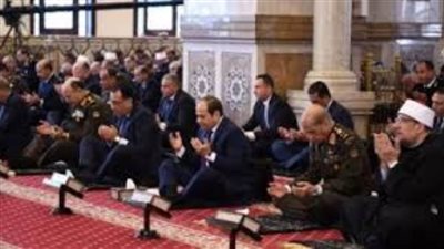 عاجل.. الرئيس السيسي يؤدي صلاة الجمعة بمسجد المشير طنطاوي 