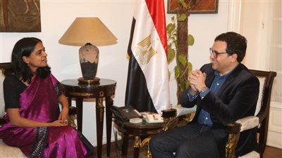 وزير الثقافة يلتقي القائم بأعمال سفير الهند بالقاهرة.. ويتسلّم دعوة للمشاركة في قمة “ويفز 2025”