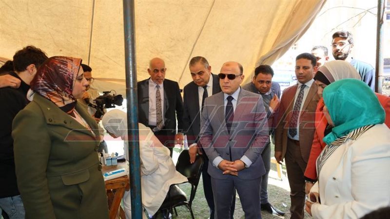 جولة المحافظ