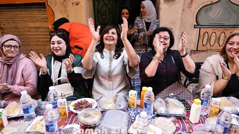 نبيلة مكرم عبيد تشارك