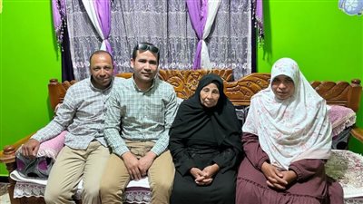 الأم المثالية الثالثة على مستوى الجمهورية: بدأت كفاحي بتربية أشقائي بعد وفاة أمي واستكملته بتربية أبنائي الأيتام