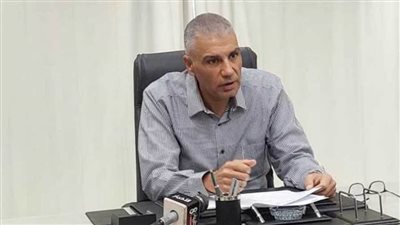 محافظ أسوان: استكمال أعمال الرصف بمزلقان النجاجرة لخدمة أهالى مركز كوم أمبو