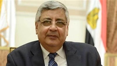 عوض تاج الدين: الأطباء قدموا تضحيات عظيمة خلال الأزمات والحروب