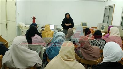 تمكين المرأة فى عصر التحول الرقمي ضمن خطة أندية الفتاة 