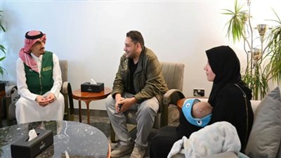 وصول التوأم الطفيلي المصري محمد عبدالرحمن جمعة إلى الرياض