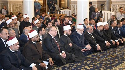 وزير الأوقاف يشهد احتفال الوزارة بذكرى فتح مكة من مسجد السيدة زينب