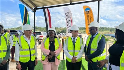 وزير الخارجية يتفقد موقع سد 