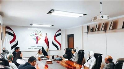 المشرف العام على 