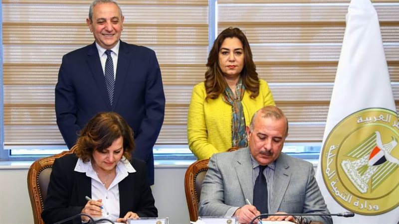 توقيع عقد تشغيل محطة