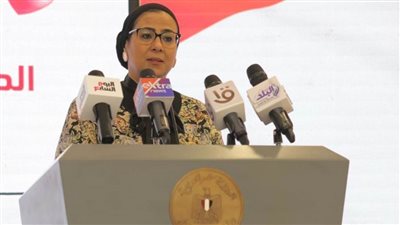 المستشارة أمل عمار تشارك فى أحتفالية تكريم الأم المثالية