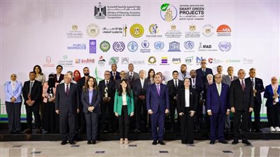 وزيرة التنمية المحلية تشارك في فعاليات المشروعات الفائزة بمبادرة المشروعات الخضراء