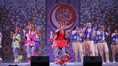 «القومية للفنون الشعبية» تتألق باستعراضاتها الفنية فى 