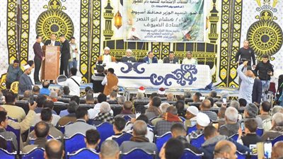 محافظ أسيوط يشهد حفل تكريم حفظة القرآن الكريم بقرية أم القصور ويوجه بإقامة كتاتيب لتحفيظ القرآن