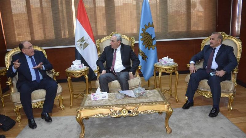 محافظ الغربية خلال