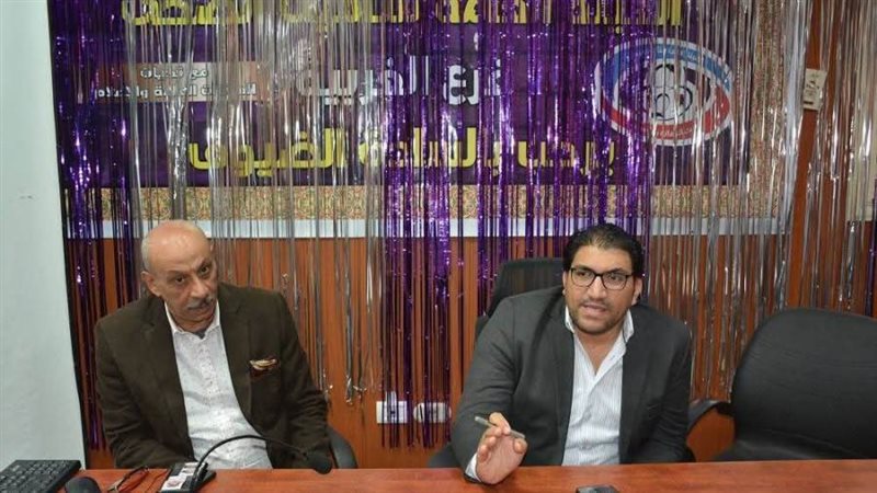 جانب من اجتماع مدير