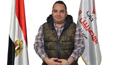 الزميلة نسرين عبد الرحيم تهني الأستاذ أحمد علي