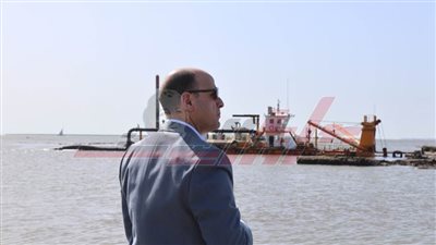 محافظ كفر الشيخ يتفقد أعمال التكريك ببحيرة البرلس