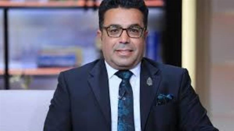 الدكتور باسل عادل