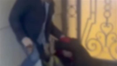 أحد جيران الطبيب المتهم بالتعدي على سيدة مسنه بالشرقية: قطع عنهم المياه عشان مبيدفعوش الايجار