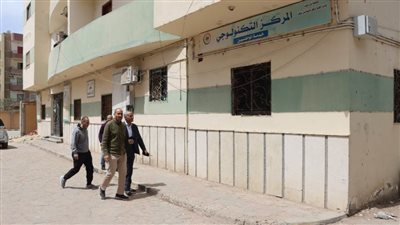 سكرتير بنى سويف يواصل متابعاته الميدانية لملف التصالح خلال زيارته للمركز التكنولوجي