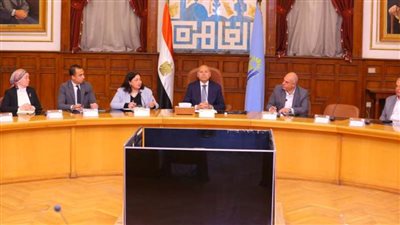 التضامن الاجتماعي ومحافظة القاهرة تبحثان التوسع في منظومة الحضانات وتنمية الطفولة المبكرة