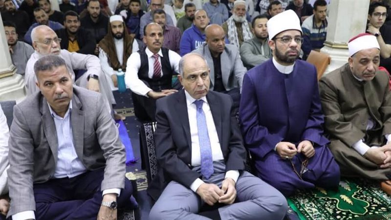 محافظ المنيا يشهد