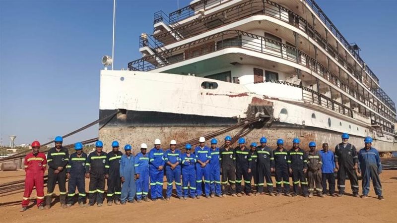 الفندق العائم أوجيني