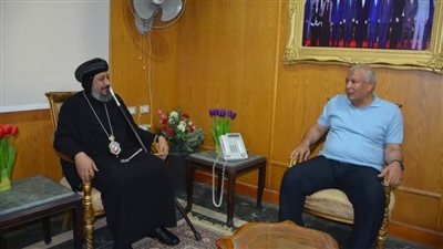 للتهنئة بعيد الفطر المبارك.. محافظ الوادي الجديد يستقبل أسقف الوادي الجديد والواحات 