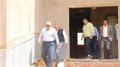 محافظ الوادي الجديد يتابع أعمال تشطيبات مركز التأهيل بالداخلة 