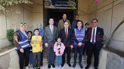 محافظ كفر الشيخ يشارك المسنات فرحة العيد بمجمع الخدمات المتكاملة