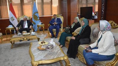  بالصور.. محافظ الغربية: مستمرون فى العمل لمواجهة الطوارئ والعيد فرصة لتعزيز المحبة