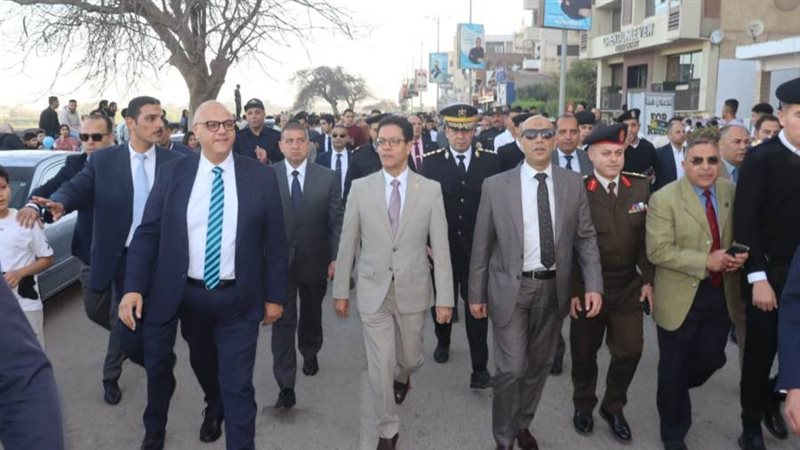 مشاركة الاهالى فرحة