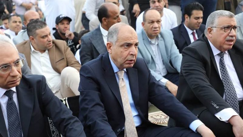 محافظ المنيا يؤدي