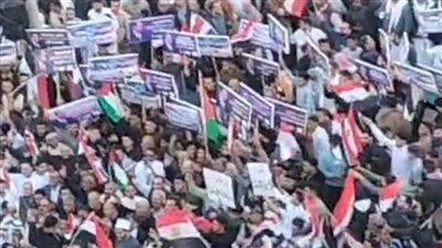 عاجل.. حشود ضخمة بالميادين داعمة للرئيس ومعبرة عن رفضهم تهجير الفلسطينيين من غزة