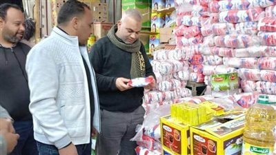 تحرير 40 مخالفة تموينية وضبط 500 قطعة ألعاب نارية بالمنيا