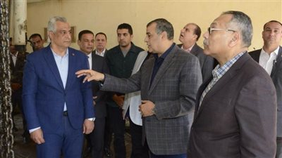  وزير الإنتاج الحربي يتابع سير العملية الإنتاجية بـ (مصنع 18و300 الحربي )