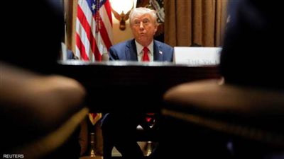 بسبب قرارات ترامب.. شركات اقتصادية تتوقع الركود العالمي