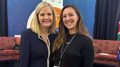 هادية حسني تلتقي رئيس اللجنة الأولمبية الجديدة على هامش المنتدى القاري الخامس للرياضيين بناميبيا 