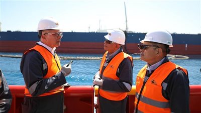 وزير البترول يشدد على أهمية الالتزام بتطبيق كافة معايير السلامة والصحة المهنية وحماية البيئة