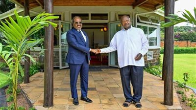 رئيسا الصومال وأوغندا يؤكدان ضرورة الحفاظ على الاستقرار في منطقة القرن الإفريقي