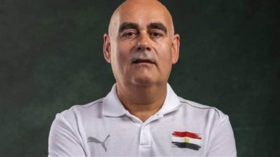 باستور أم ديفيد ديفيز.. من يقود يد الأهلي بعد رحيل مادسن؟ مصدر يجيب