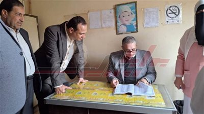وكيل صحة كفر الشيخ يتفقد مستشفى الرياض المركزي والإدارة الصحية
