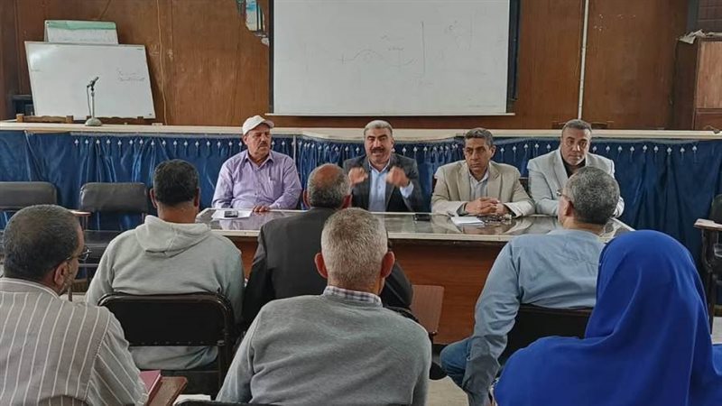 جانب من اجتماع وكيل