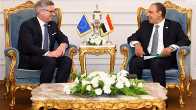 وزير الخارجية: الدعم الدولي لمصر لا يتناسب مع الأعباء المتزايدة للمهاحرين 