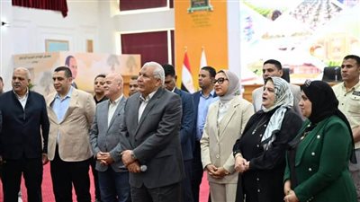 محافظ الوادي الجديد يلتقي أطفال المحافظات الحدودية ضمن أسبوع 