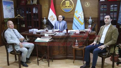 لمناقشة عدد من الملفات ومشاكل الدوائر.. محافظ كفر الشيخ يلتقي أعضاء مجلسي النواب والشيوخ