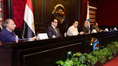 بحضور الأمين العام ونواب رئيس الحزب.. 